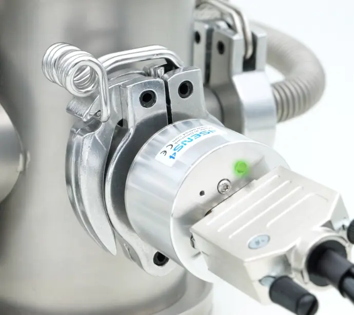 Vakuum transducer fra Sens4 på vakuumsystem
